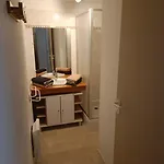 Joli T2 Avec Alcove Wifi 4 Pers Linge De Maison Inclus 아파트